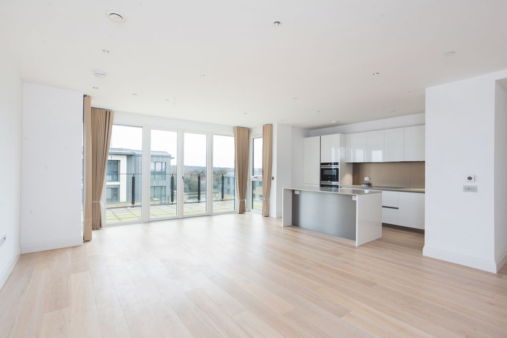 Property photo 1 of 3