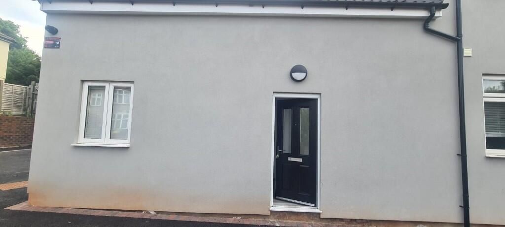 Property photo 1 of 7 Ms Estates Are Pleased To Present A Two Bedroom Bungalow Available To Let In Coventry CV6.