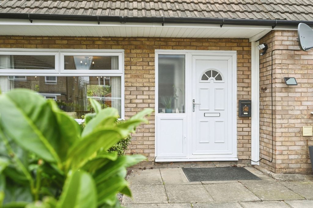 Property photo 1 of 20 Front