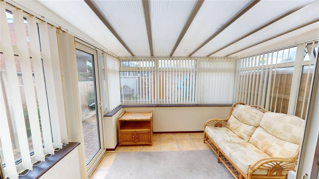 Property photo 3 of 19 Picture No. 06
