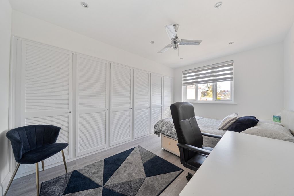 Additional image 12 of 5 bed terraced house for saleCannon Hill Lane, Raynes Park, London SW20