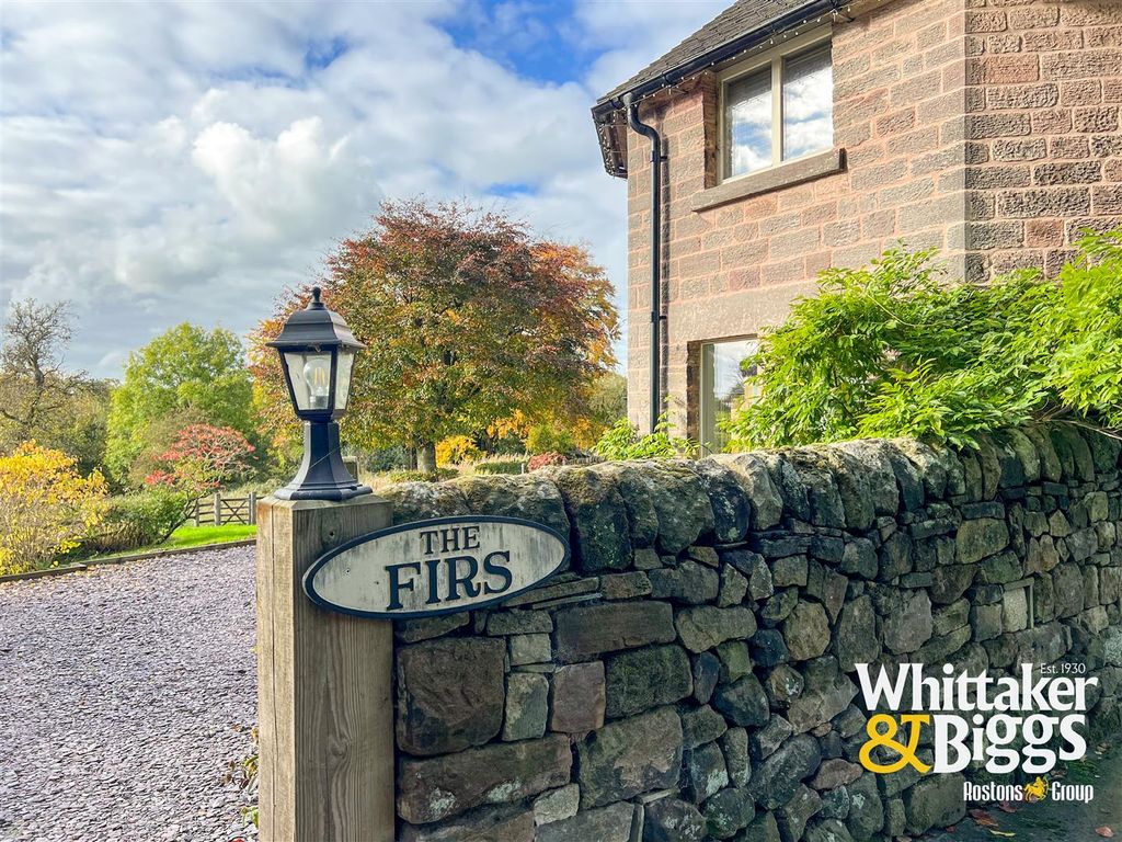 Property photo 2 of 34 Frontage