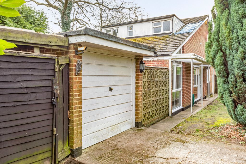 Property photo 3 of 21 Picture No. 23