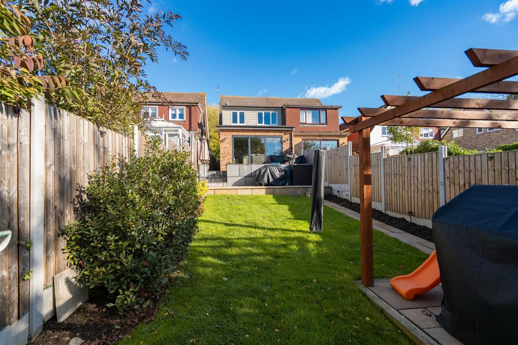 Property photo 2 of 16 Exterior