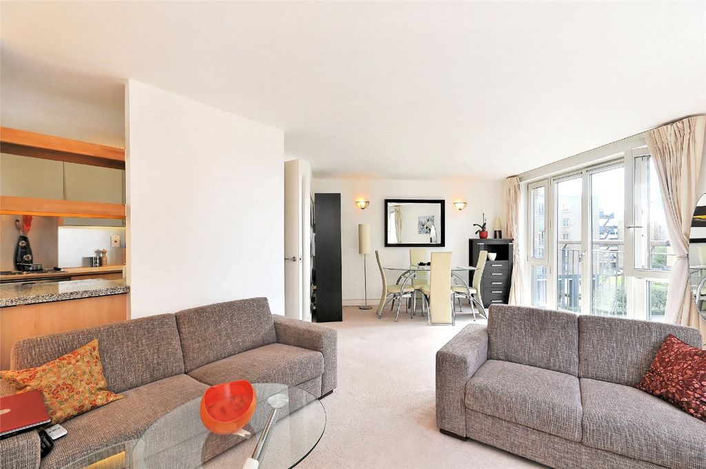 Property photo 1 of 8 Picture No. 16