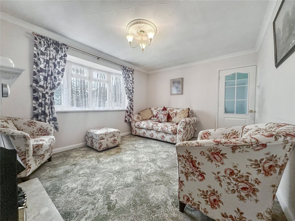 Property photo 3 of 13 Living Room