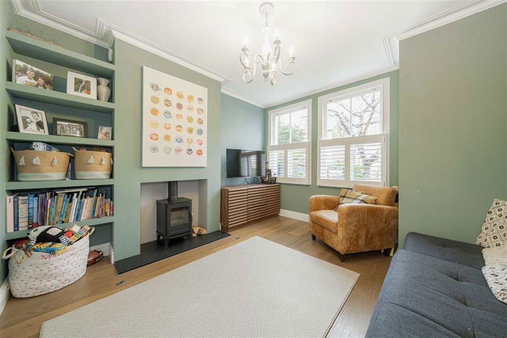 Property photo 2 of 9