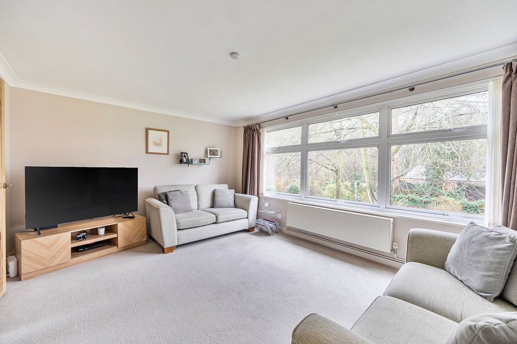 Property photo 3 of 17