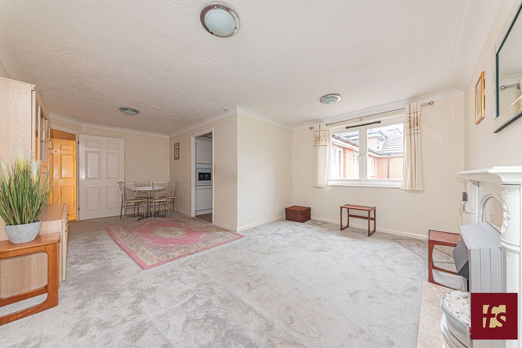 Property photo 2 of 16