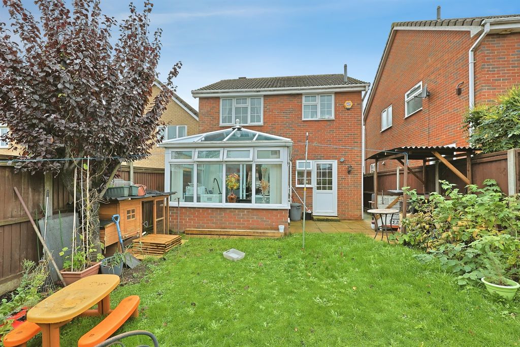 Property photo 2 of 18