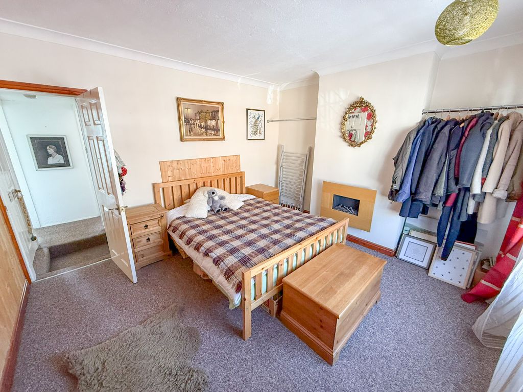 Property photo 3 of 16 Img_3873