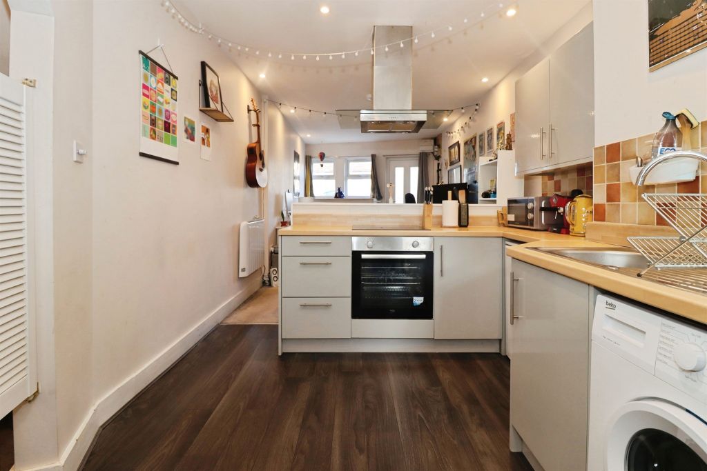 Property photo 3 of 14