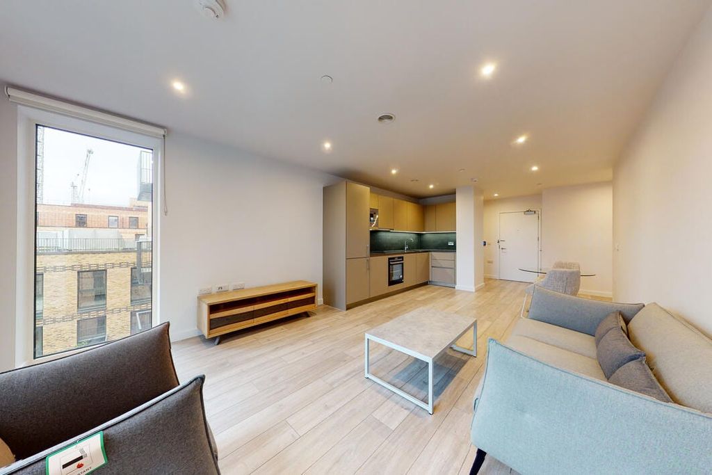 Property photo 3 of 19