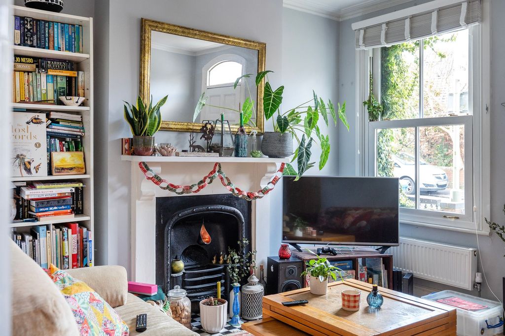 Property photo 3 of 14