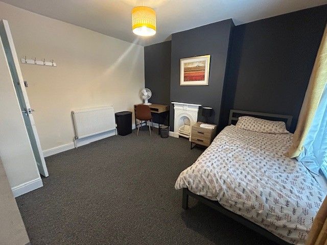 Property photo 2 of 3