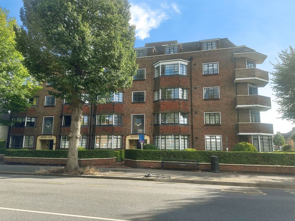 Property photo 1 of 16 Pbox-Street_Scape-330283.Jpg