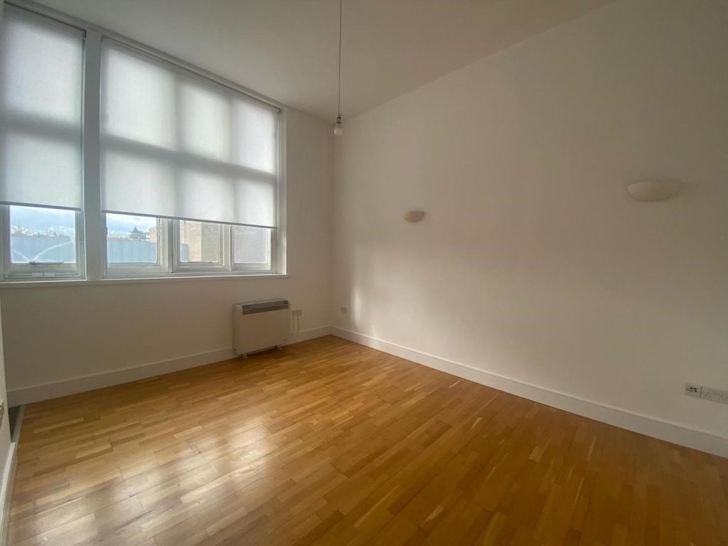 Property photo 3 of 8 7.Jpg