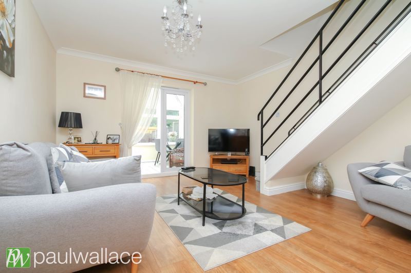 Property photo 2 of 16 Lounge