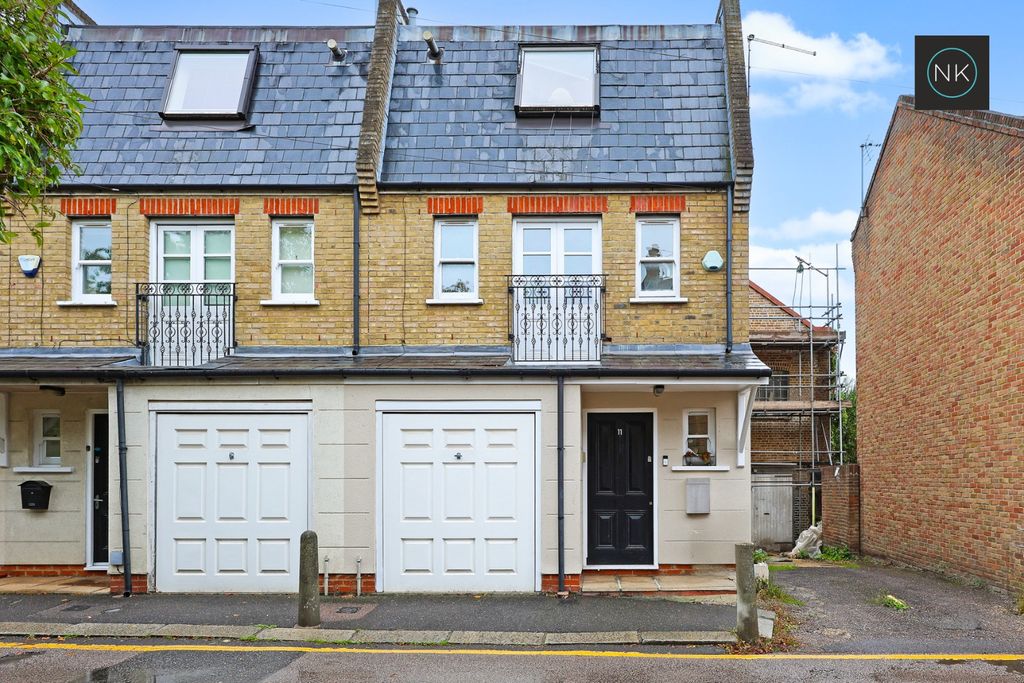 Property photo 1 of 29 4550531