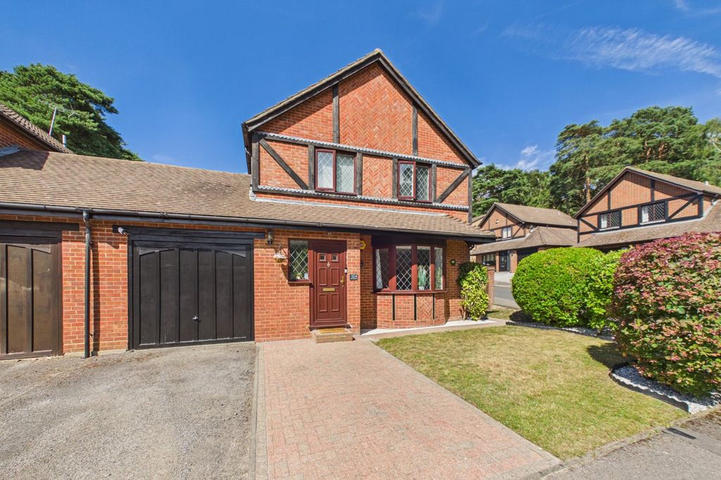 Property photo 1 of 17 Picture No. 12