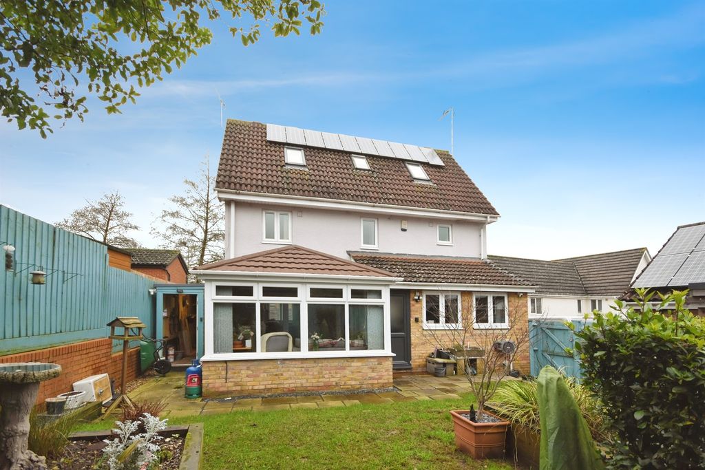 Property photo 3 of 17