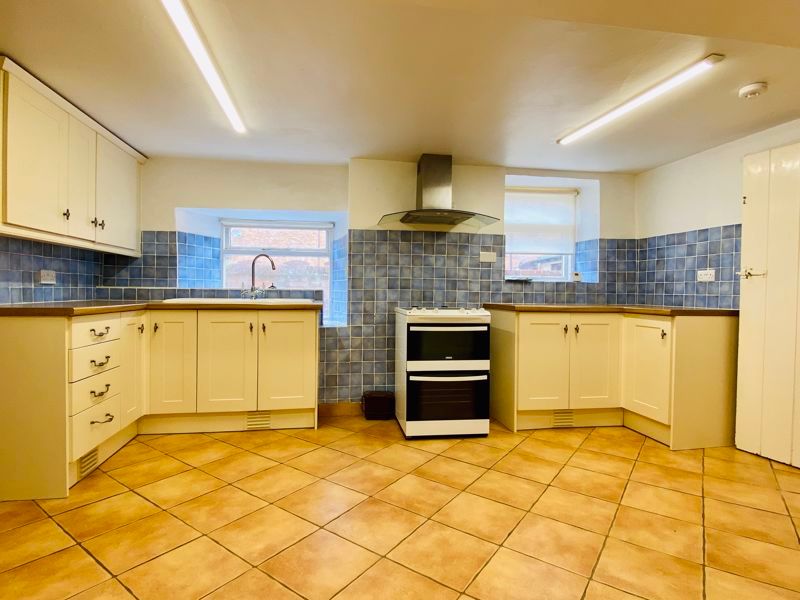 Property photo 2 of 26 Kitchen