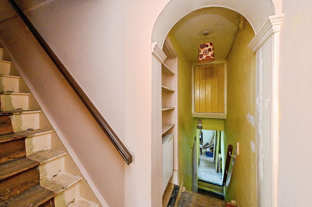 Property photo 3 of 29 Pbox-Img.Jpg
