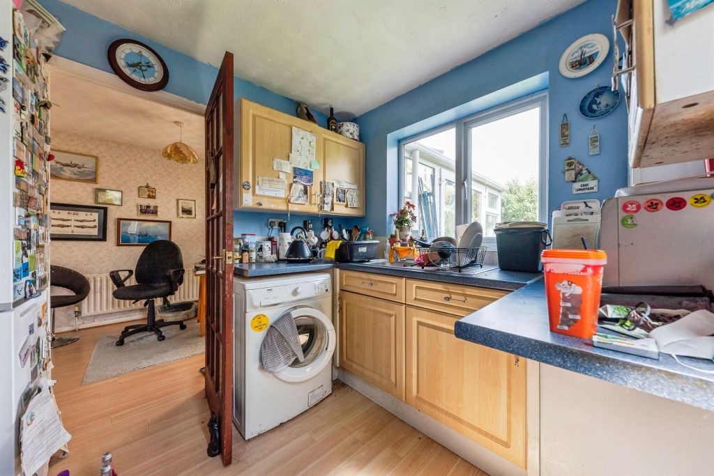 Property photo 3 of 12