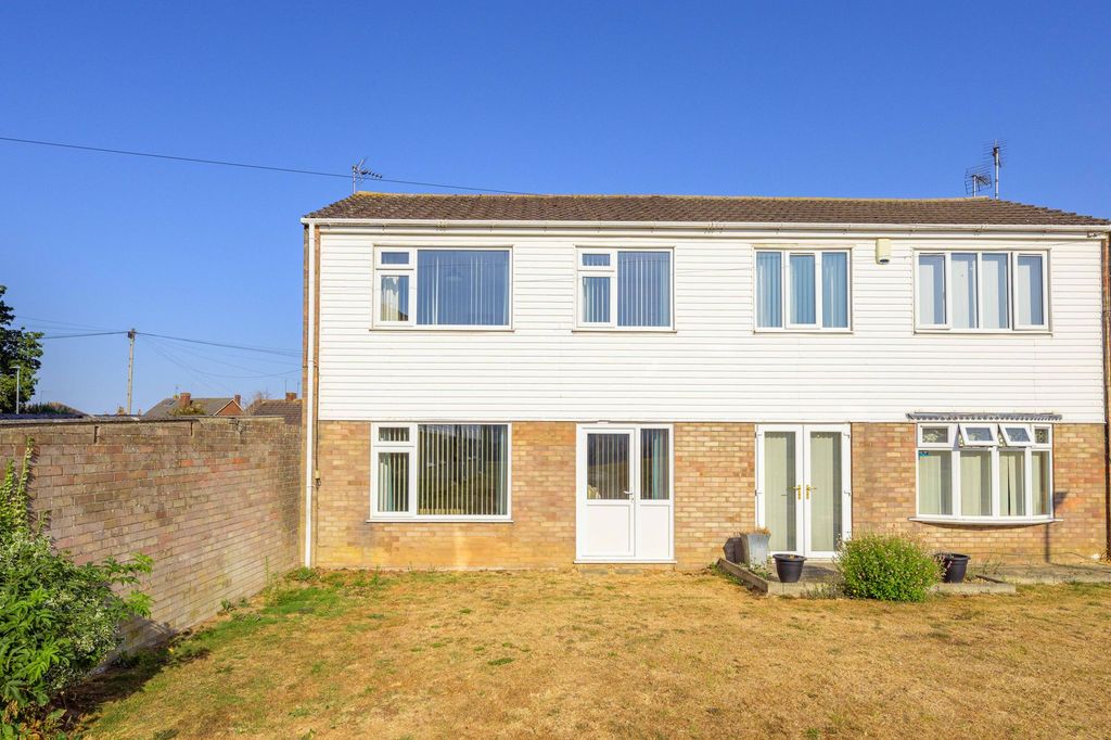 Property photo 1 of 25