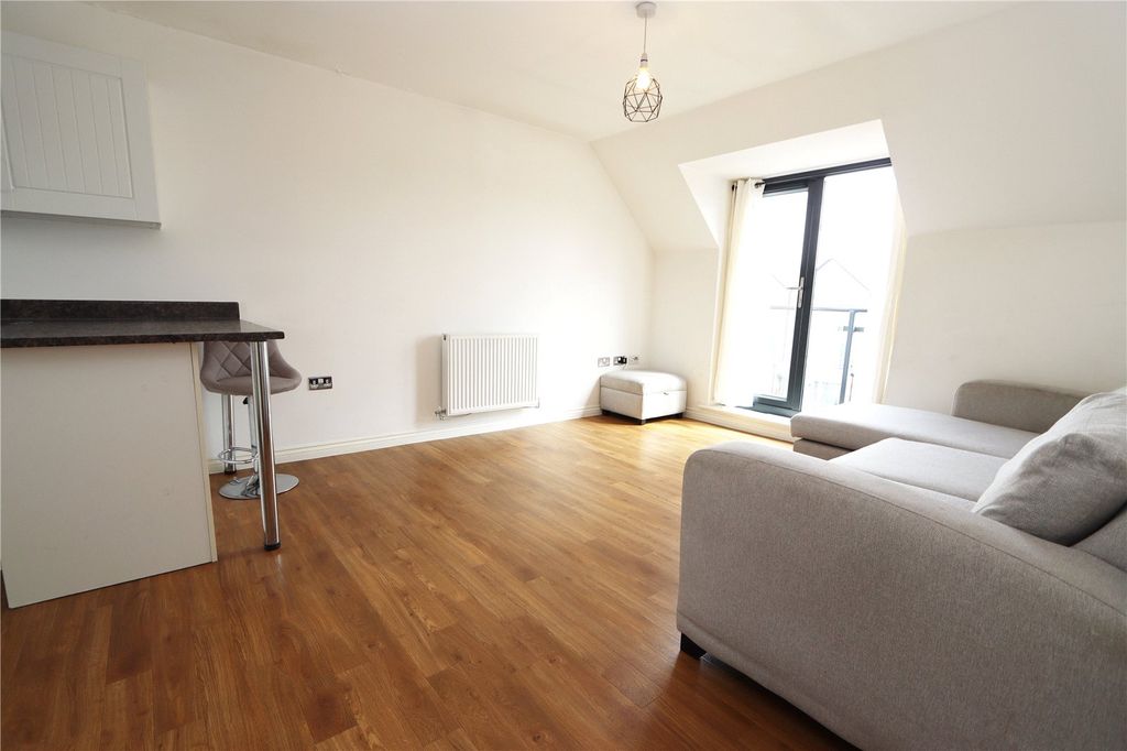 Property photo 3 of 8 Picture No. 07