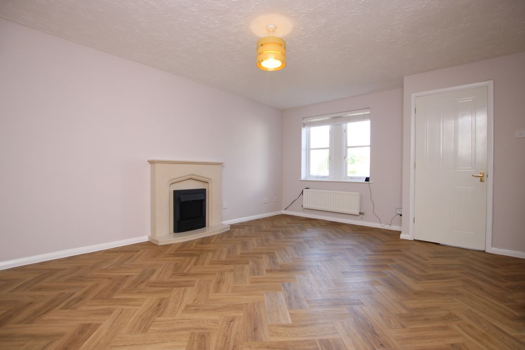 Property photo 3 of 9 3