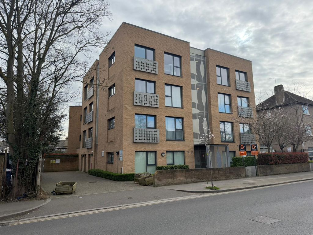 Property photo 1 of 11