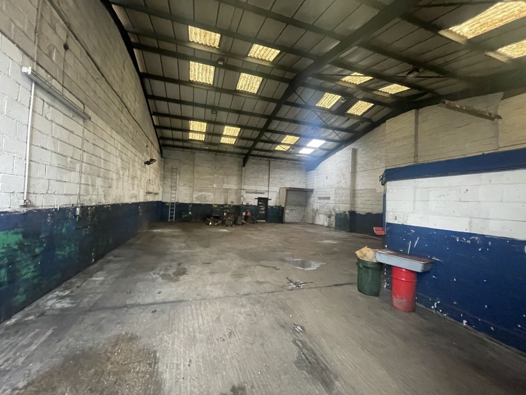 Property photo 2 of 3