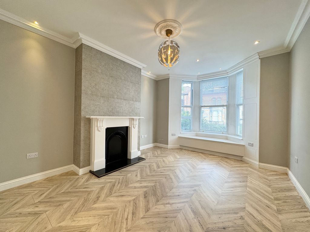 Property photo 1 of 27