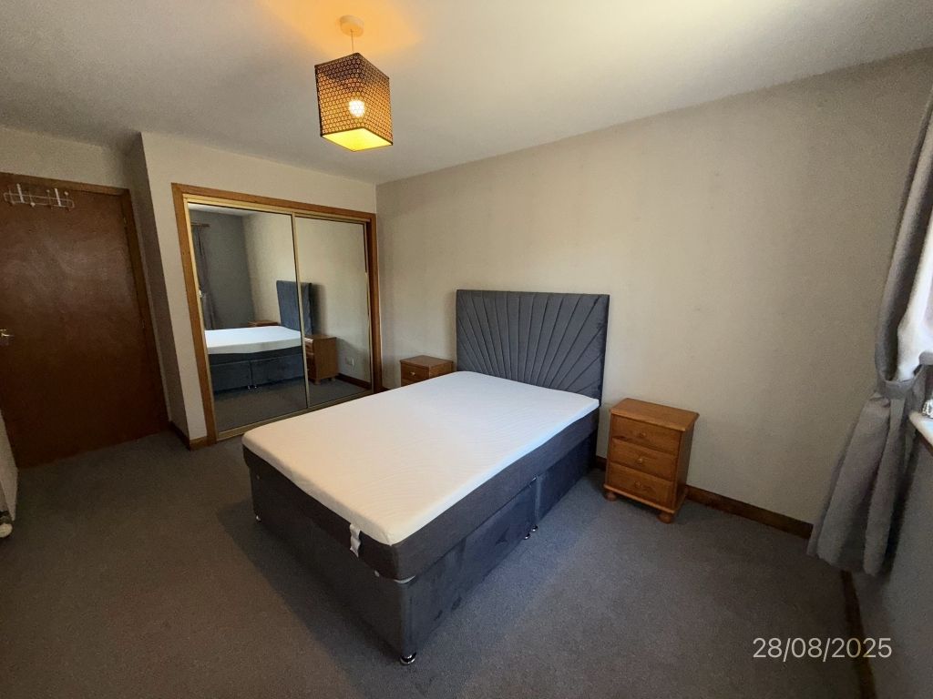 Property photo 3 of 10 Bedroom 1