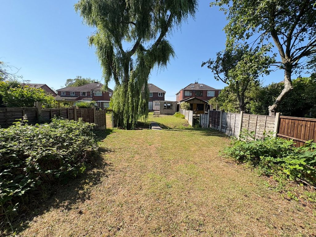 Property photo 2 of 22