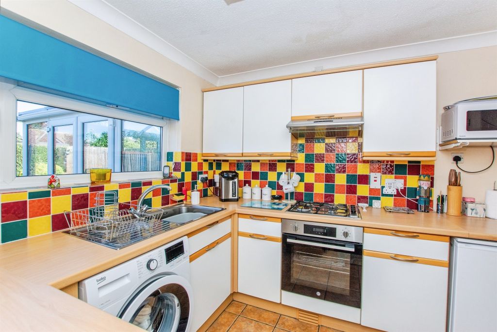 Property photo 2 of 20