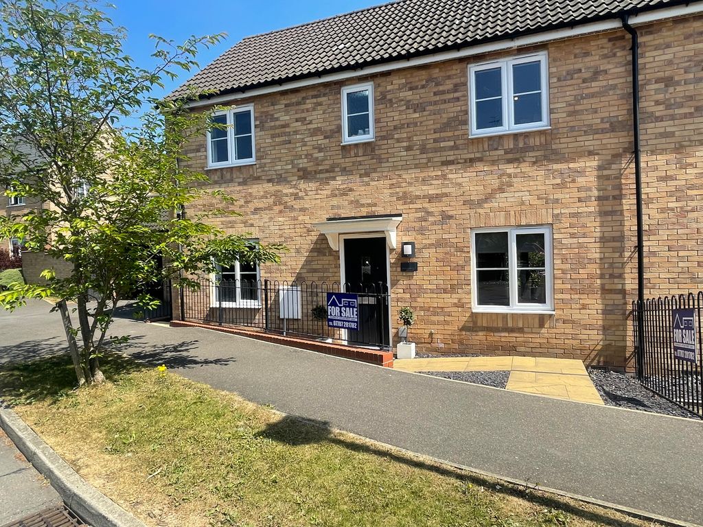 Property photo 1 of 12 Front