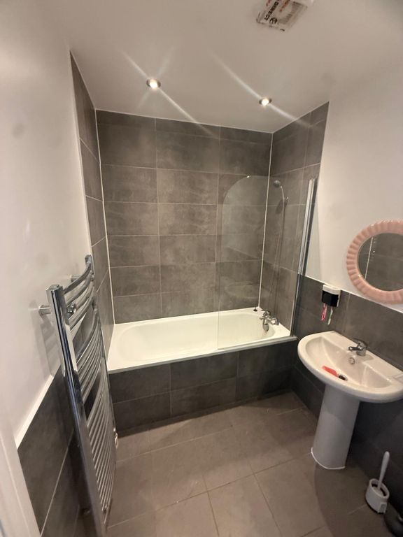 Property photo 1 of 4
