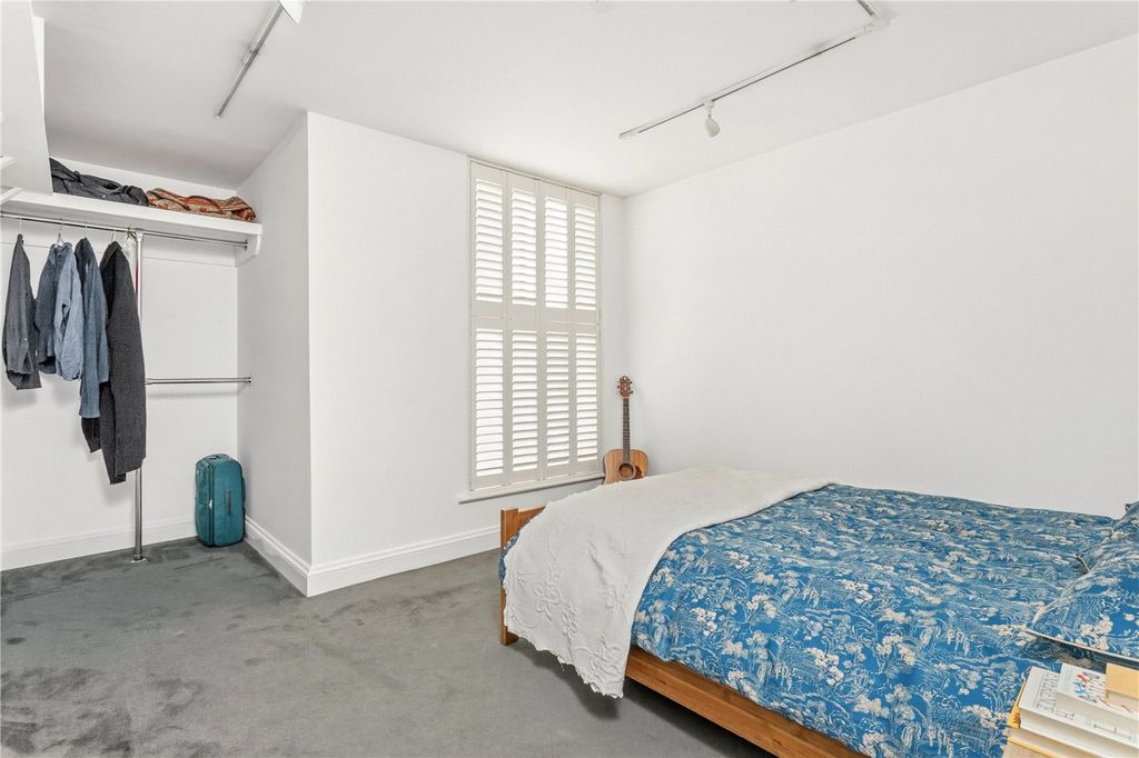 Property photo 2 of 12 Picture No. 08