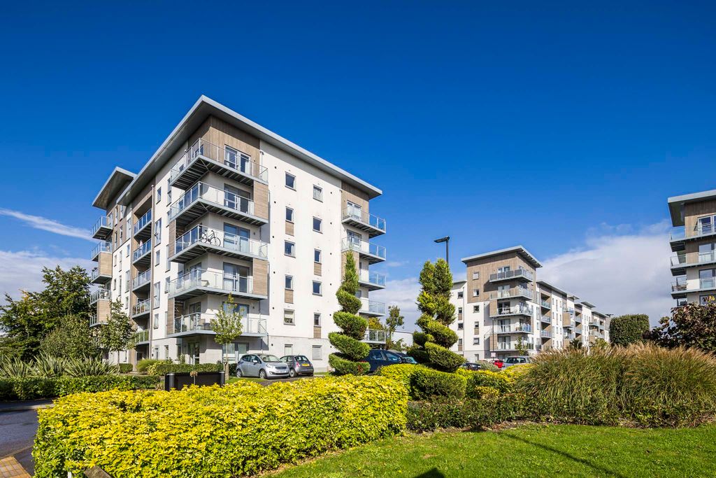 Property photo 3 of 20