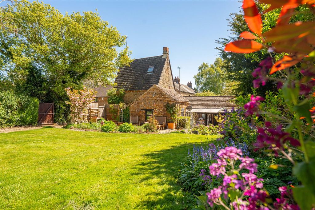 Property photo 1 of 57 Img_4941.Jpeg