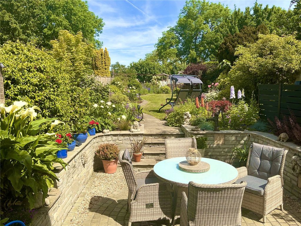 Property photo 3 of 17 Picture No. 23