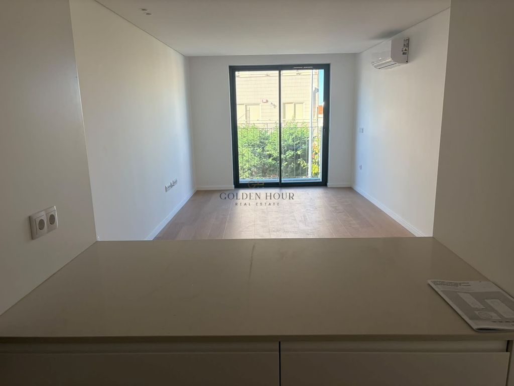 Property photo 2 of 30