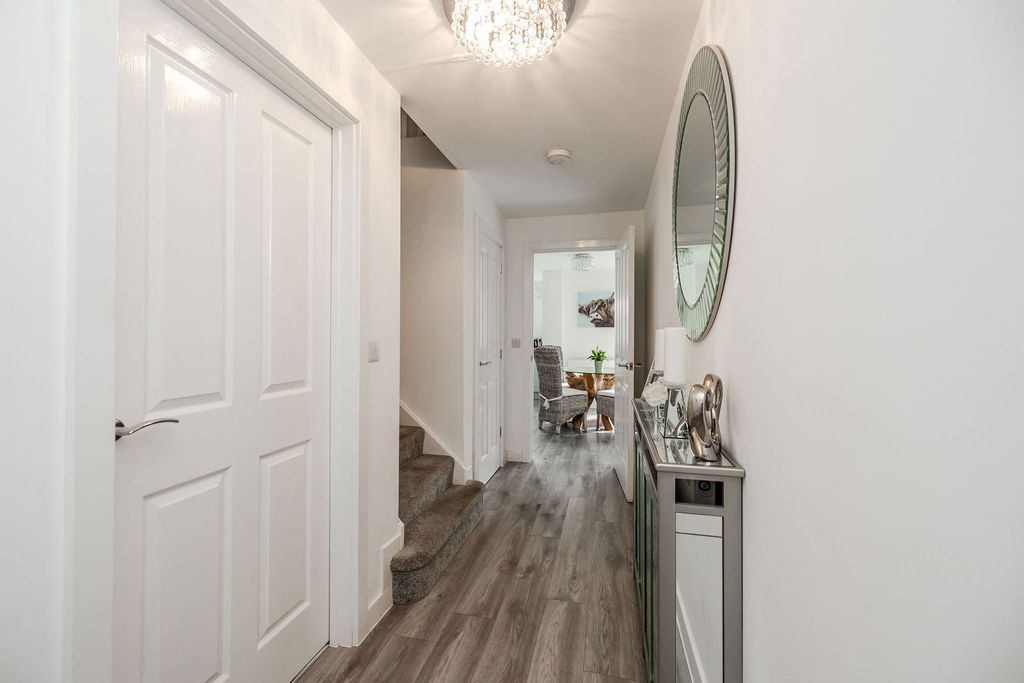 Property photo 3 of 59