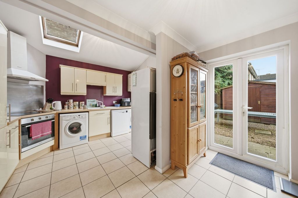 Property photo 2 of 30