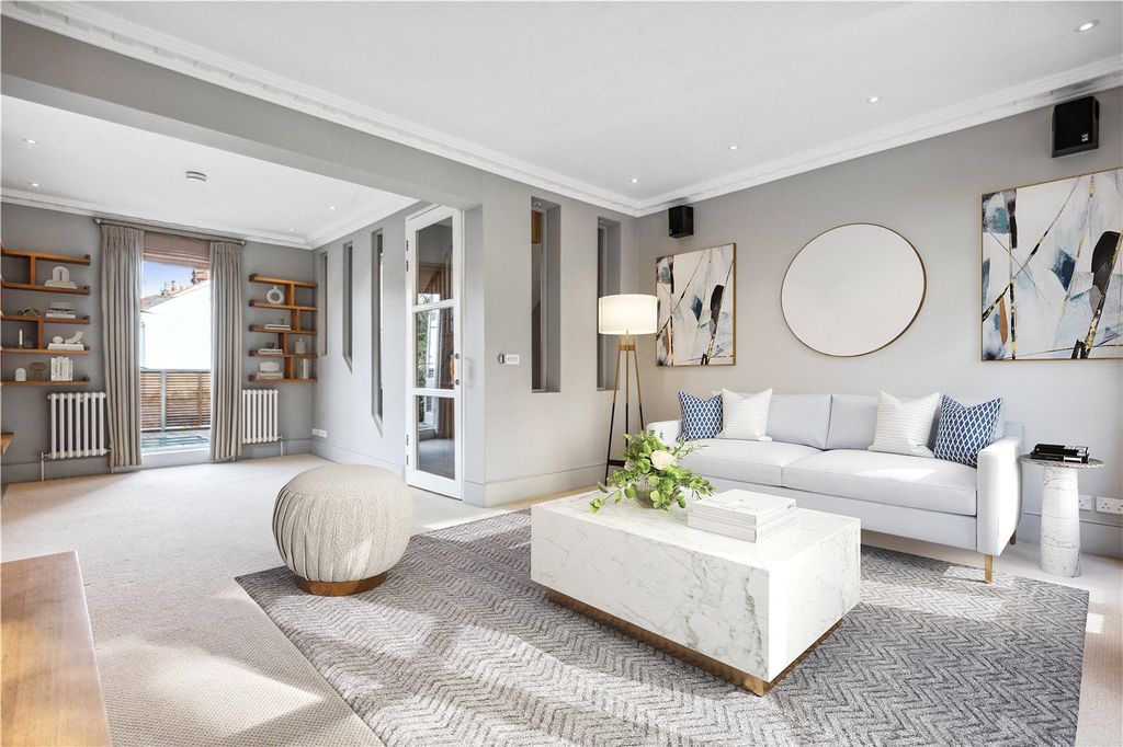 Property photo 2 of 15 Reception Room