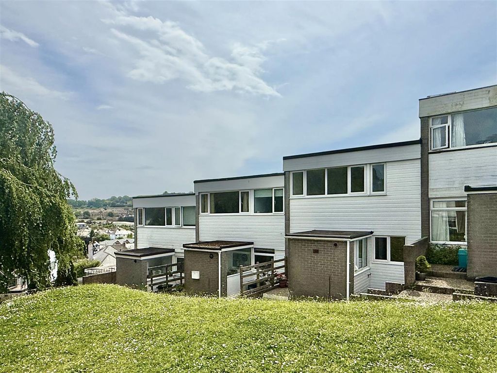 Property photo 1 of 22 Front Right.Jpg