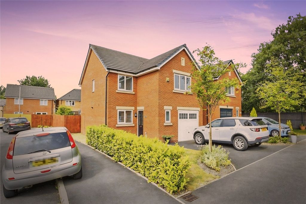 Property photo 2 of 18 Photography