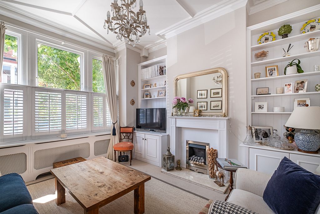 Property photo 1 of 15